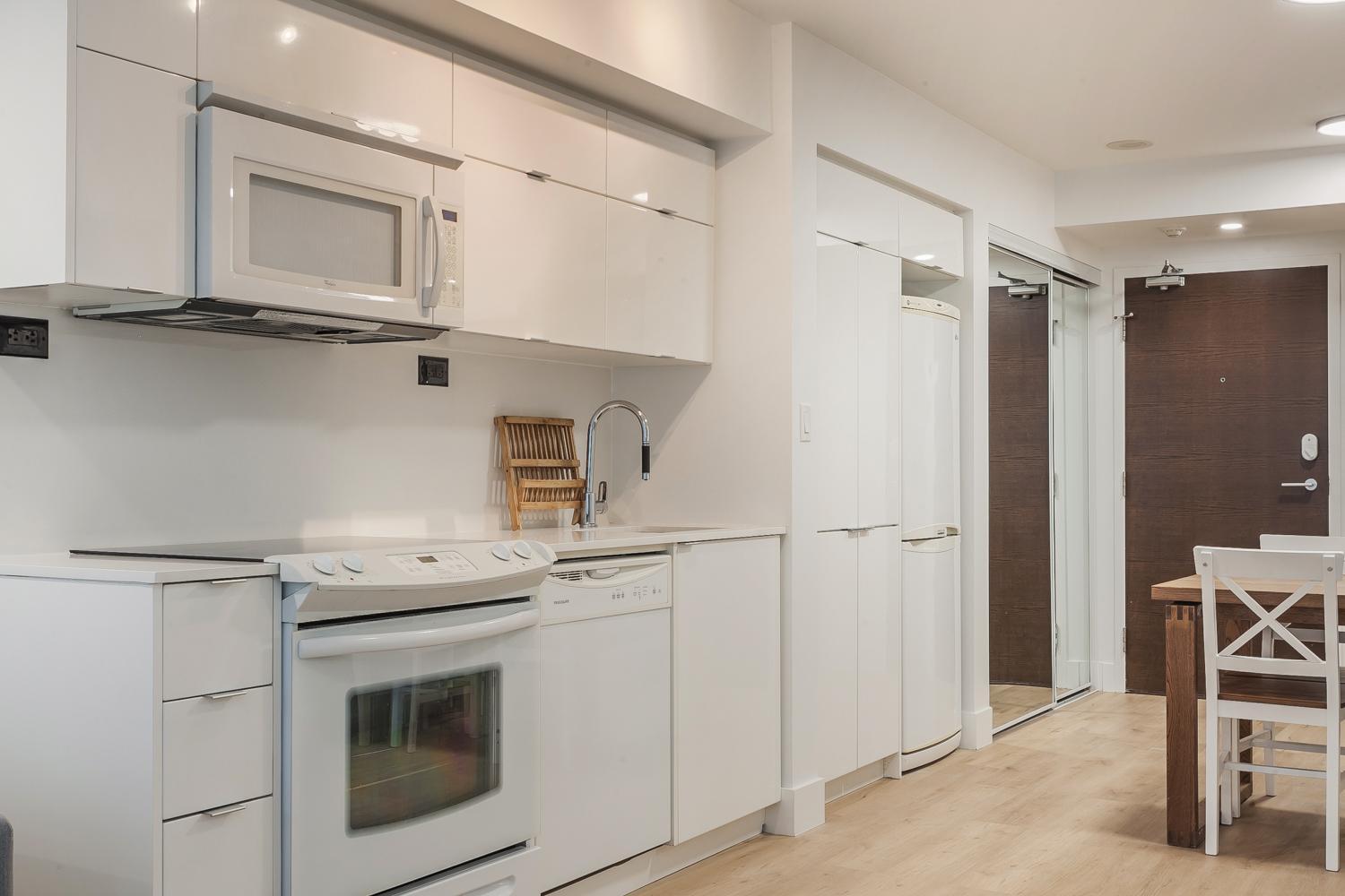 Cozy 2Br Close To Cn Tower & Harbourfront 多伦多 外观 照片
