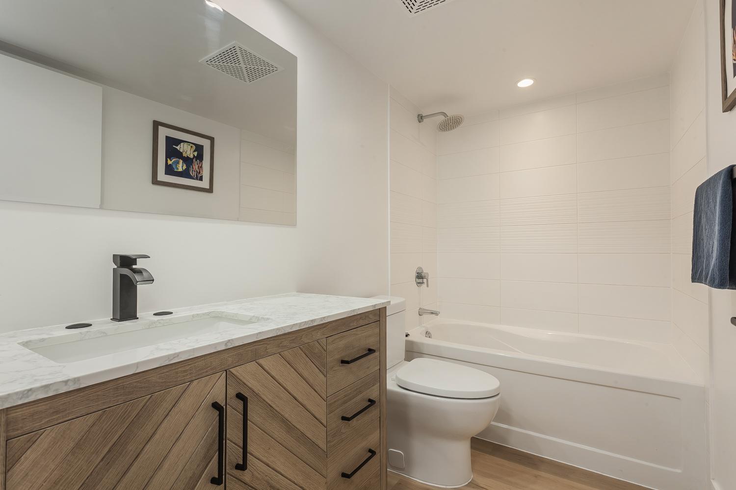 Cozy 2Br Close To Cn Tower & Harbourfront 多伦多 外观 照片
